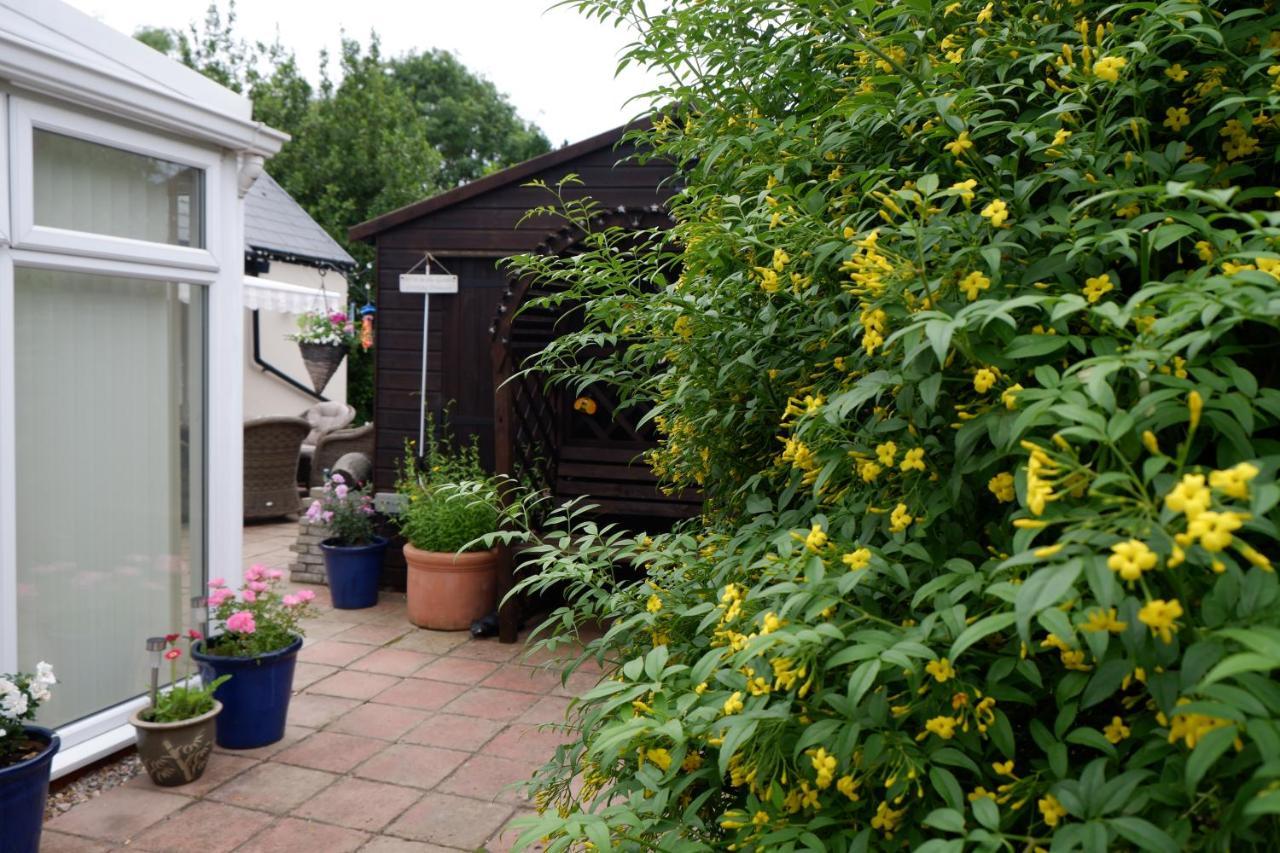 The Garden Suite Holt Holt  Exterior photo